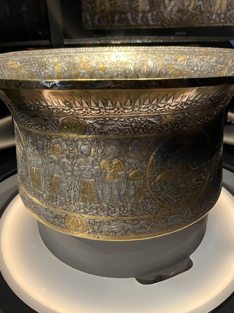 ルイ9世の洗礼盤、シリアまたはエジプト、1330年-1340年頃