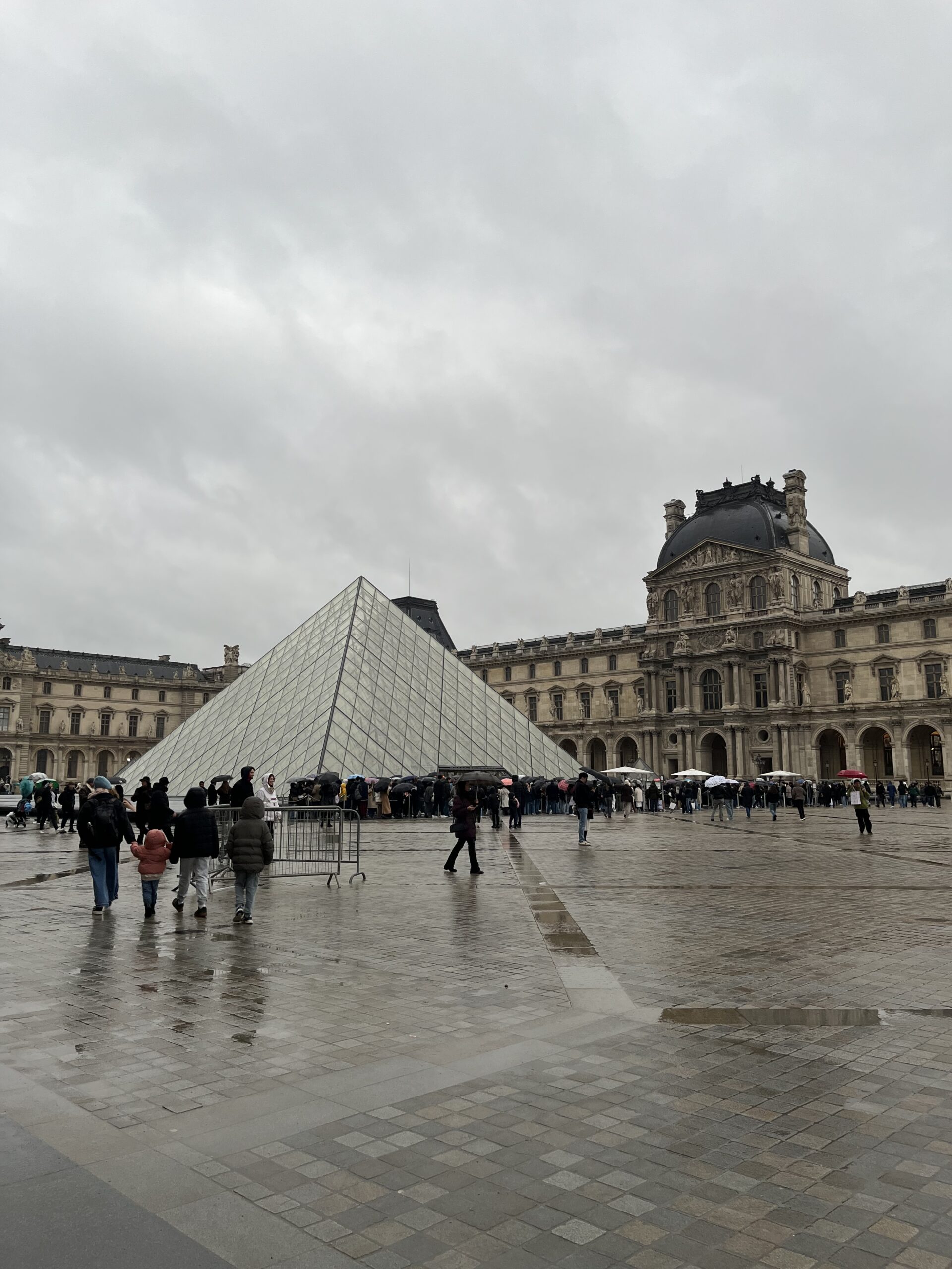 ルーヴル美術館